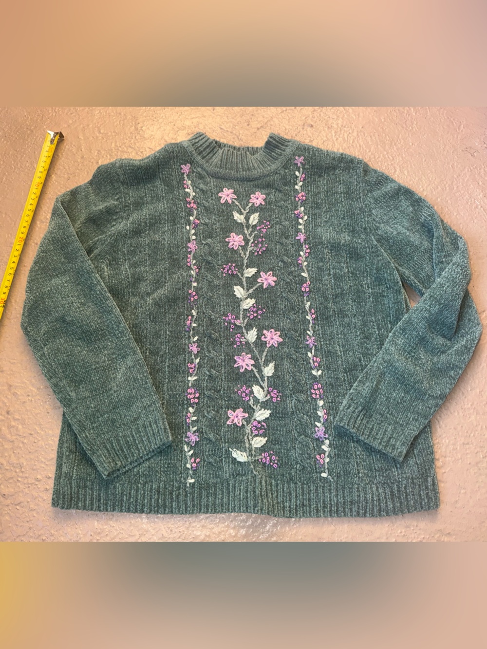 Alfred Dunner Teal Green Crewneck Sweater with Lavender Floral Embroidery Vtg